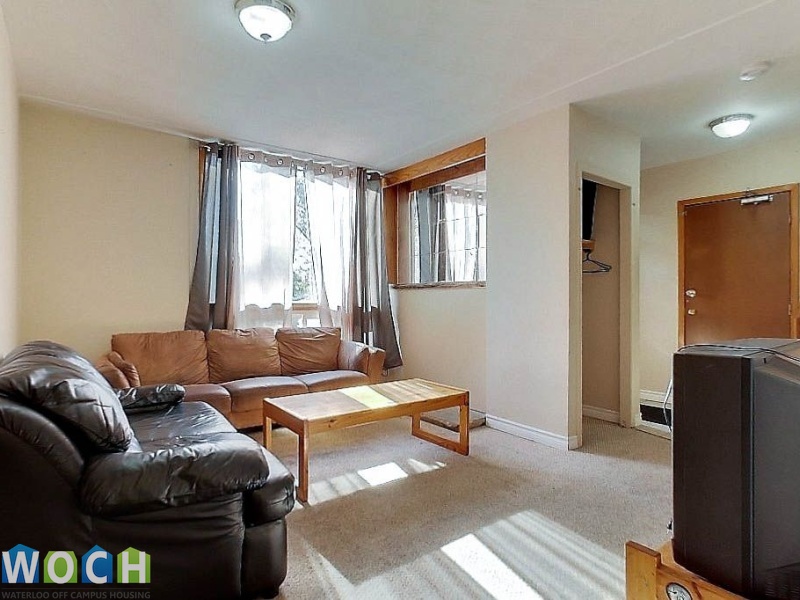 340 Batavia Pl, Ontario, 9 Bedrooms Bedrooms, ,4 BathroomsBathrooms,House,For Rent,Batavia Pl,1021