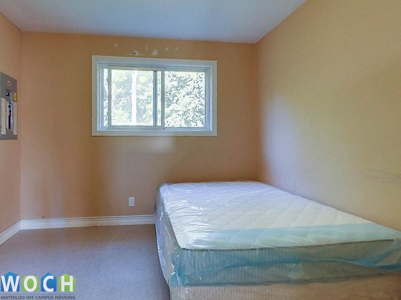 340 Batavia Pl, Ontario, 9 Bedrooms Bedrooms, ,4 BathroomsBathrooms,House,For Rent,Batavia Pl,1021