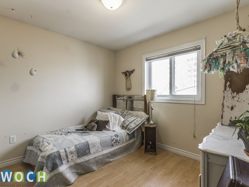 64 University Ave E Ave, Ontario N2J 2V8, 5 Bedrooms Bedrooms, ,2 BathroomsBathrooms,Apartment,For Rent,64 University Ave E,University Ave E,1031