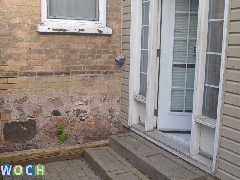 146 King St n St, 146 King St N, Ontario N2J 2X9, 5 Bedrooms Bedrooms, ,2 BathroomsBathrooms,Apartment,For Rent,146 King St N,King St n,1032