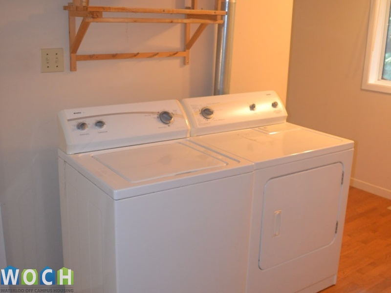 146 King St n St, 146 King St N, Ontario N2J 2X9, 5 Bedrooms Bedrooms, ,2 BathroomsBathrooms,Apartment,For Rent,146 King St N,King St n,1032