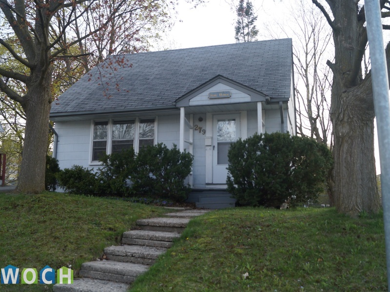 279 State St St, 279 State St, Ontario N2L 3N7, 5 Bedrooms Bedrooms, ,2 BathroomsBathrooms,House,For Rent,State St,1060